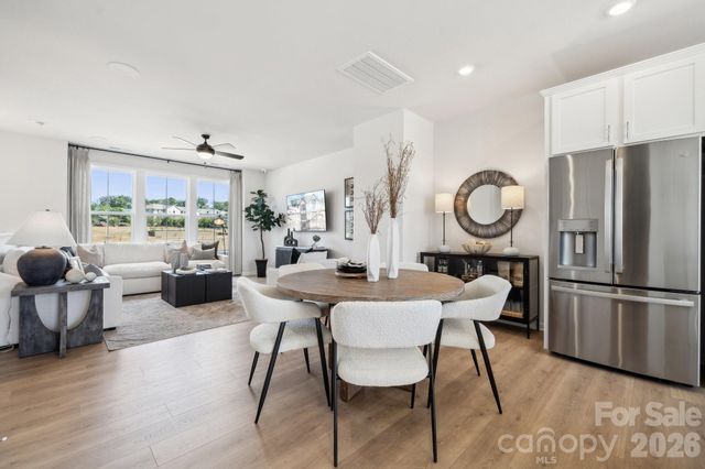 2151 Hawksworth Lane, Charlotte, NC 28262