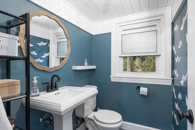 669 Commercial Street, Weymouth, MA 02189