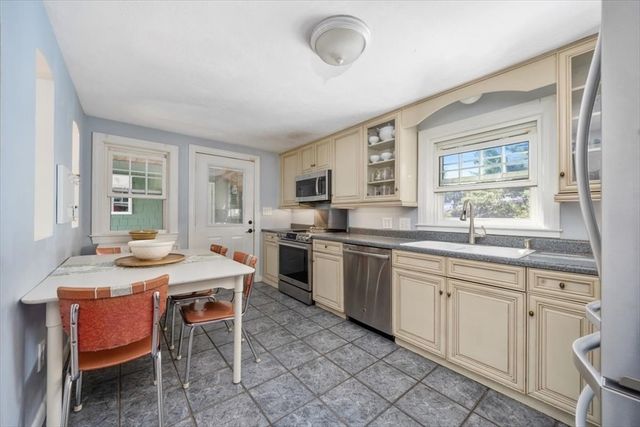 669 Commercial Street, Weymouth, MA 02189