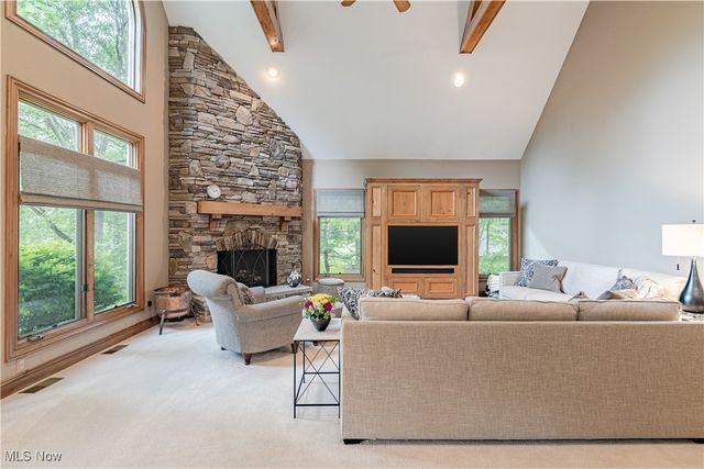 35906 Solon Road, Solon, OH 44139