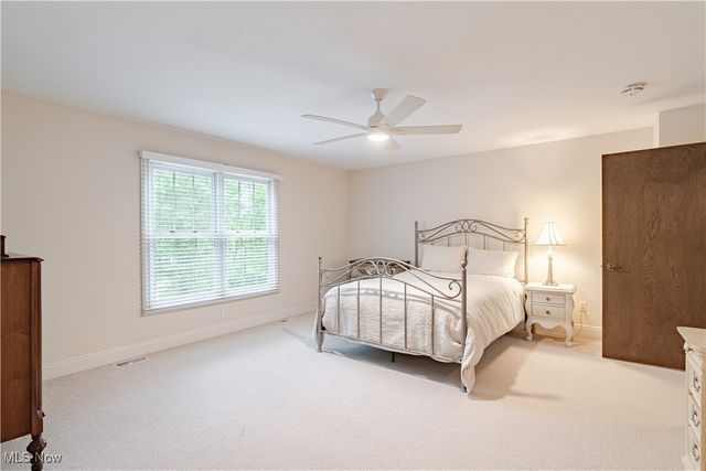 35906 Solon Road, Solon, OH 44139