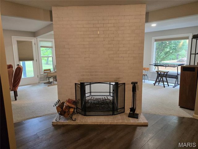 266 Savoy Drive, Lake St Louis, MO 63367