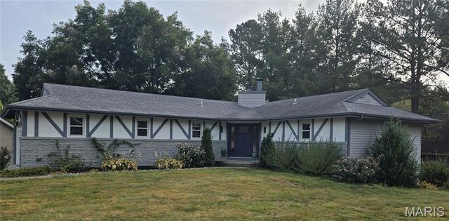 266 Savoy Drive, Lake St Louis, MO 63367