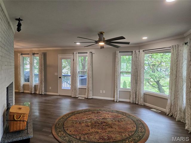 266 Savoy Drive, Lake St Louis, MO 63367