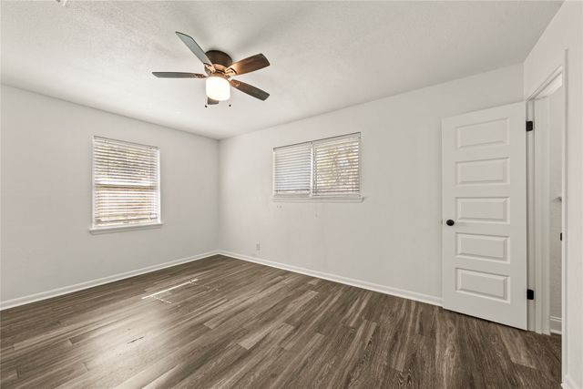 104 E Santa Anna Drive, Robinson, TX 76706