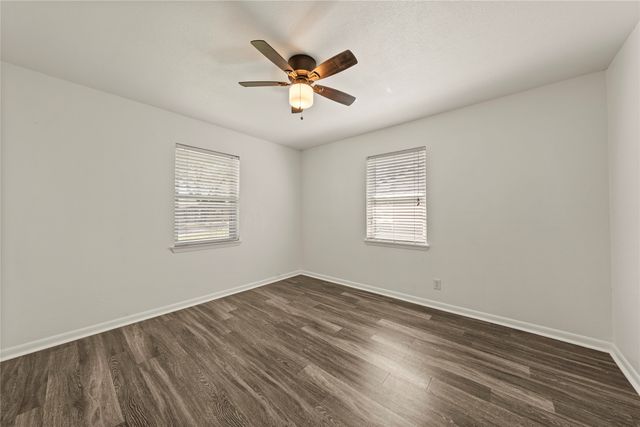 104 E Santa Anna Drive, Robinson, TX 76706