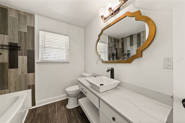 104 E Santa Anna Drive, Robinson, TX 76706