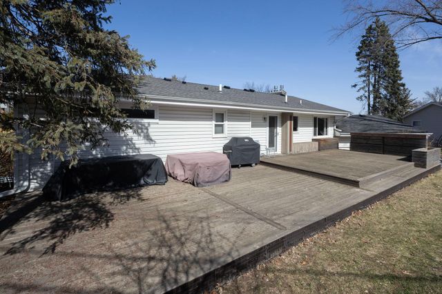 6725 Valley View Road, Edina, MN 55439