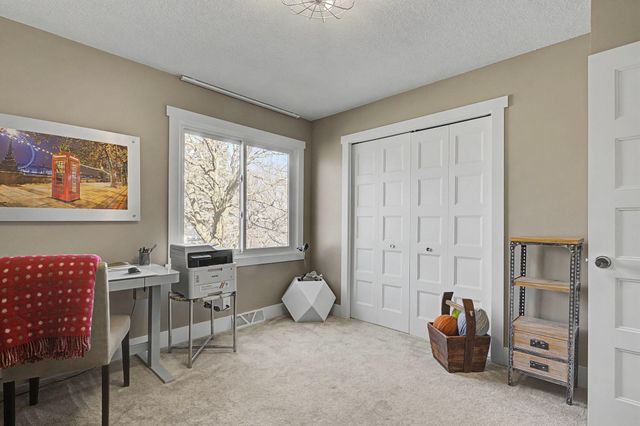 6725 Valley View Road, Edina, MN 55439