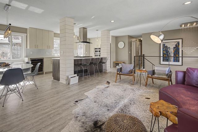 6725 Valley View Road, Edina, MN 55439