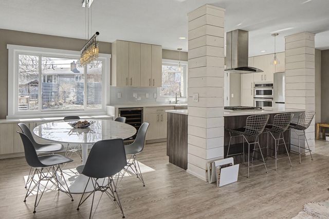 6725 Valley View Road, Edina, MN 55439