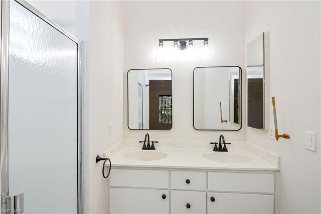 10714 San Tropez CIR, Estero, FL 33928