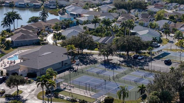 10714 San Tropez CIR, Estero, FL 33928