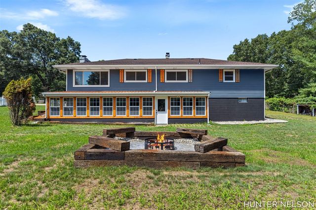 840 Andree Road, Muskegon, MI 49445