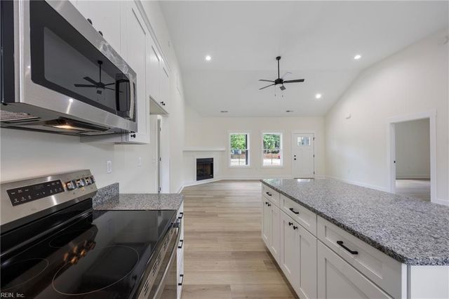 121 Danielle DR, Elizabeth City, NC 27909