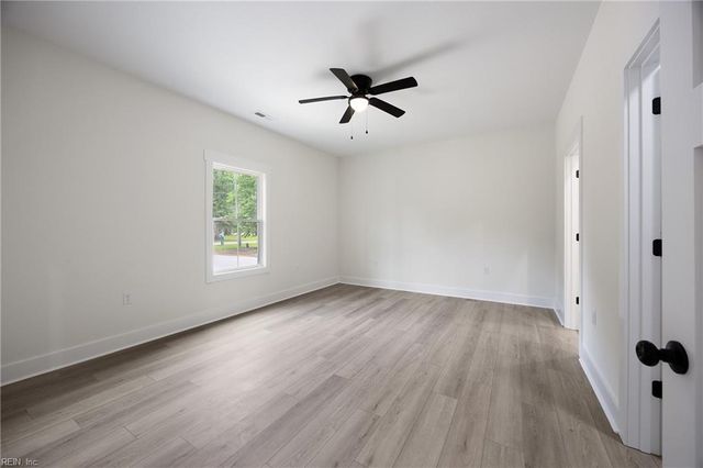 121 Danielle DR, Elizabeth City, NC 27909