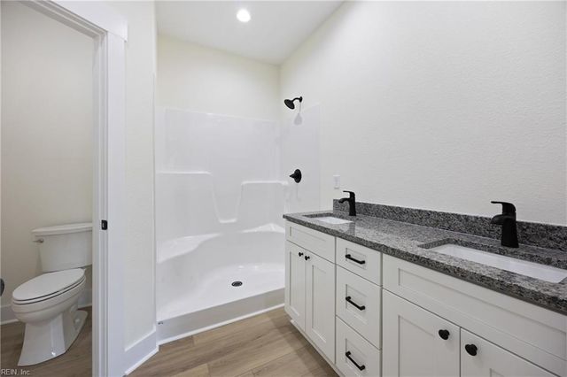 121 Danielle DR, Elizabeth City, NC 27909