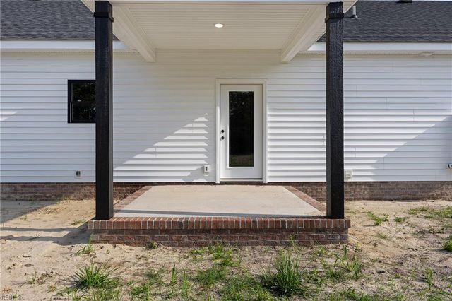 121 Danielle DR, Elizabeth City, NC 27909