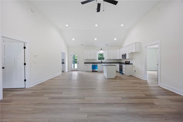 121 Danielle DR, Elizabeth City, NC 27909