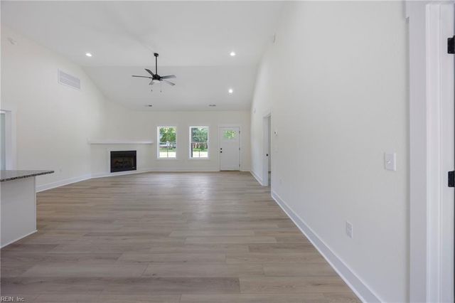 121 Danielle DR, Elizabeth City, NC 27909