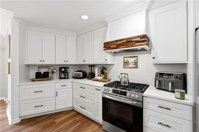 177 Picketts Lake Drive, Acworth, GA 30101