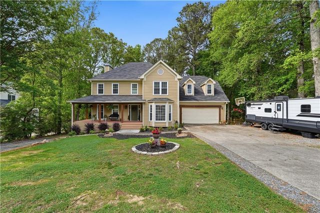 177 Picketts Lake Drive, Acworth, GA 30101