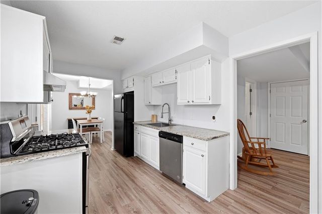 177 Picketts Lake Drive, Acworth, GA 30101