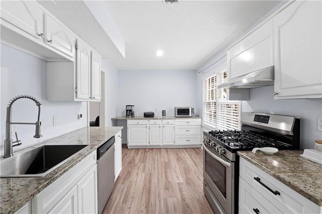 177 Picketts Lake Drive, Acworth, GA 30101