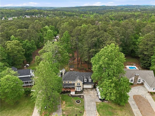 177 Picketts Lake Drive, Acworth, GA 30101