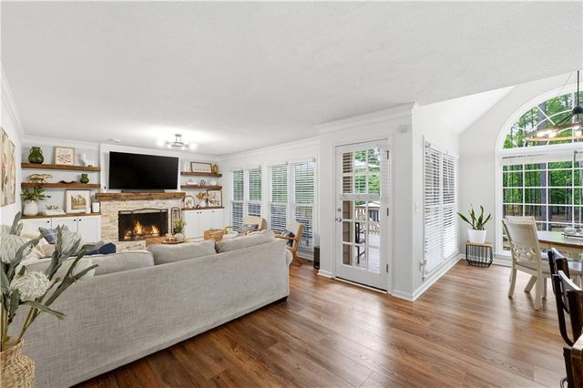177 Picketts Lake Drive, Acworth, GA 30101