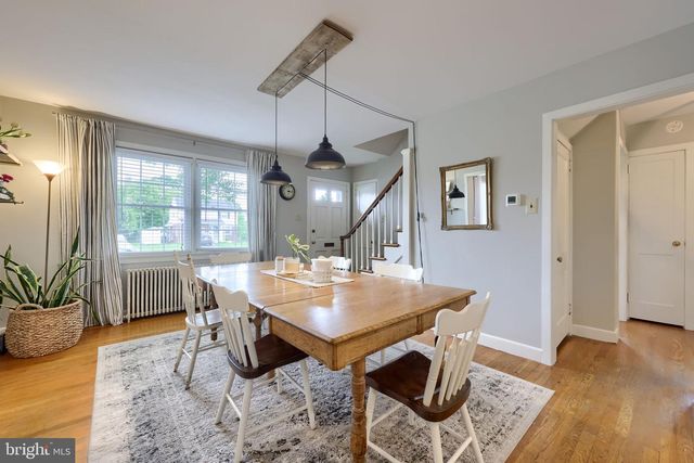 2033 MANOR RIDGE DR, Lancaster, PA 17603