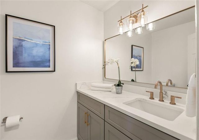 1966 S Hidden Hills Parkway, Stone Mountain, GA 30088