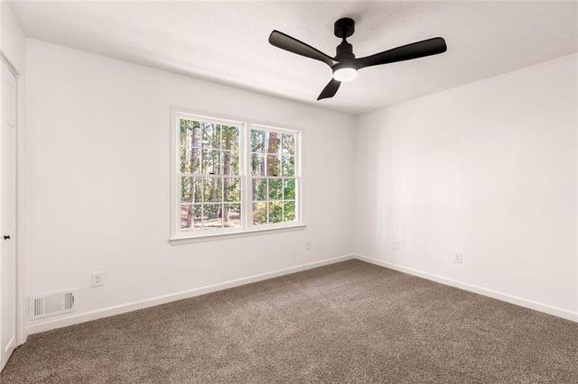 1966 S Hidden Hills Parkway, Stone Mountain, GA 30088