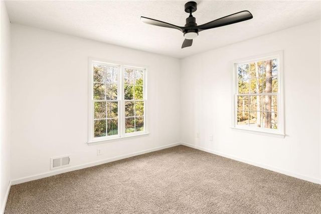 1966 S Hidden Hills Parkway, Stone Mountain, GA 30088