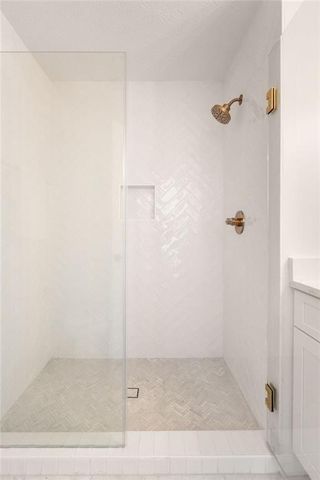 1966 S Hidden Hills Parkway, Stone Mountain, GA 30088