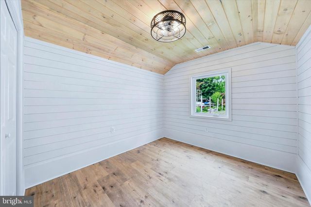41 BEACHVIEW AVE, Earleville, MD 21919