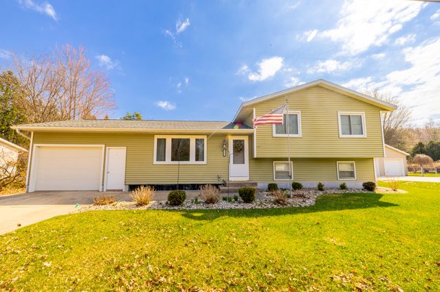 12594 144th Avenue, Grand Haven, MI 49417