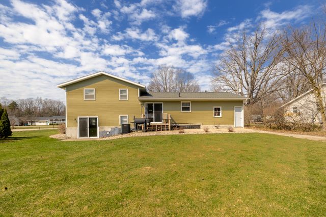 12594 144th Avenue, Grand Haven, MI 49417