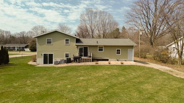 12594 144th Avenue, Grand Haven, MI 49417