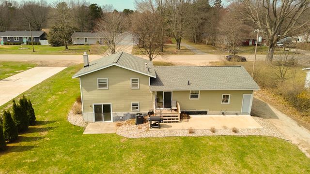 12594 144th Avenue, Grand Haven, MI 49417