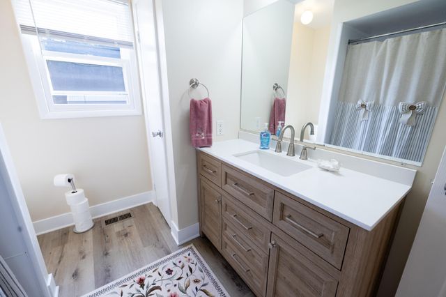 12594 144th Avenue, Grand Haven, MI 49417