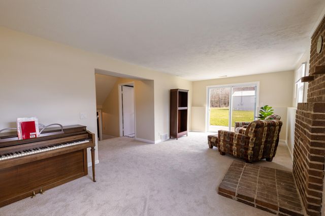 12594 144th Avenue, Grand Haven, MI 49417