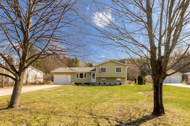 12594 144th Avenue, Grand Haven, MI 49417