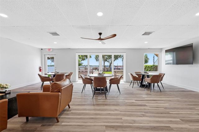 98 S HIGHLAND AVENUE 102, Tarpon Springs, FL 34689