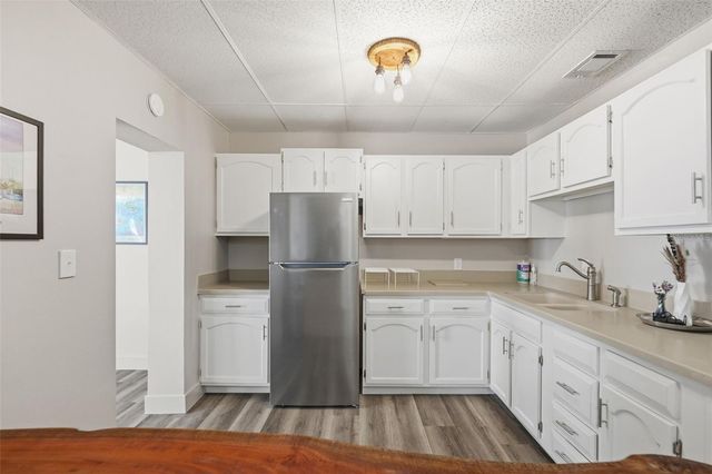 98 S HIGHLAND AVENUE 102, Tarpon Springs, FL 34689