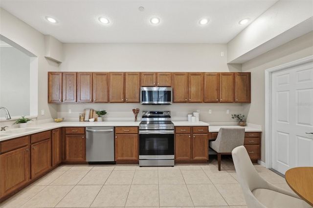 98 S HIGHLAND AVENUE 102, Tarpon Springs, FL 34689