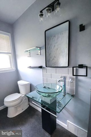 411 INDIAN MANOR DR, Leesport, PA 19533