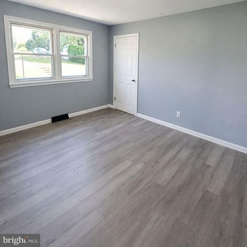 411 INDIAN MANOR DR, Leesport, PA 19533