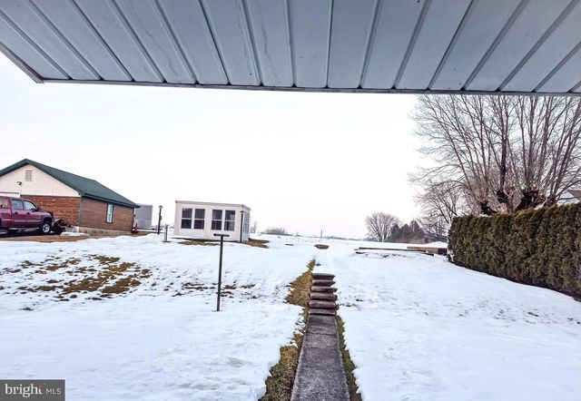 411 INDIAN MANOR DR, Leesport, PA 19533