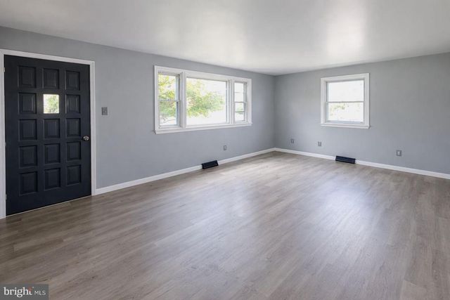 411 INDIAN MANOR DR, Leesport, PA 19533